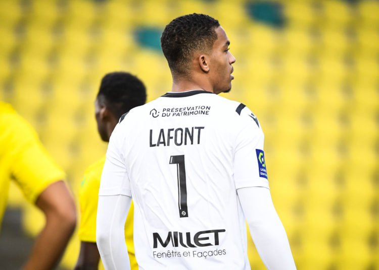 FC Nantes : Kombouaré a tout prévu pour remplacer Lafont ...