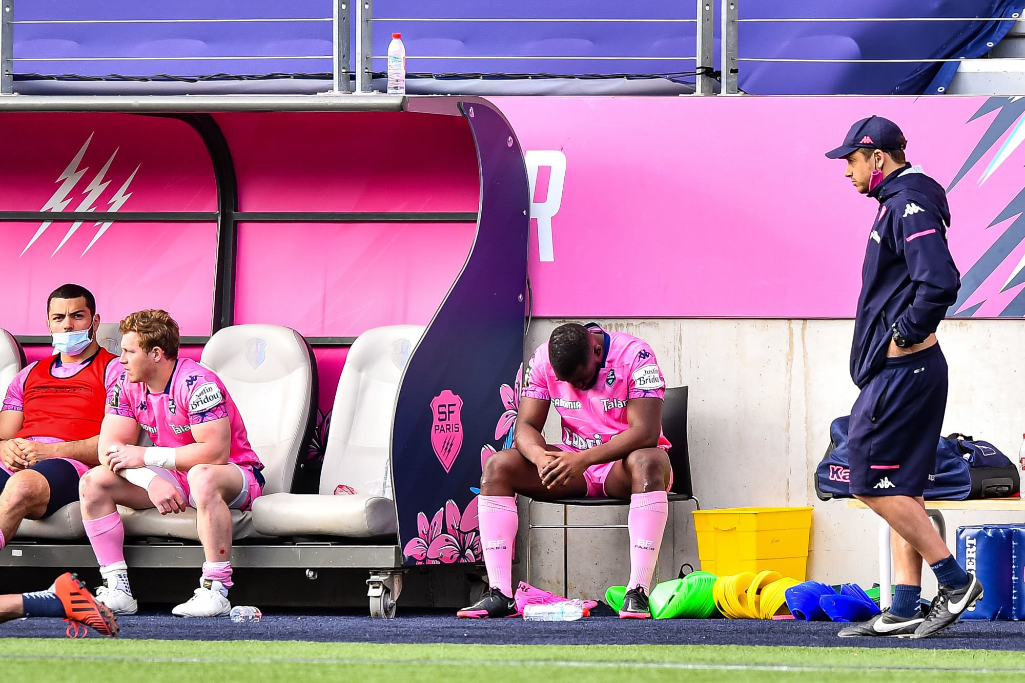 Top 14 Coup Dur Pour Le Stade Français Avec La Blessure Dun Taulier Sportfr