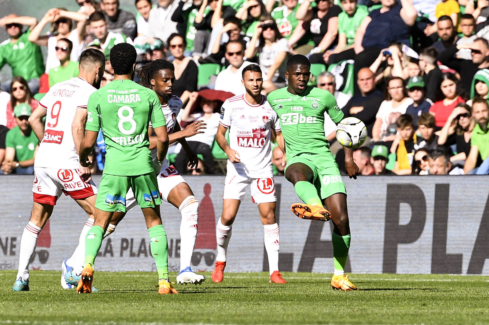 Ligue 1 : Superbe Opération Pour L'ASSE Qui N'est Plus Barragiste Après ...