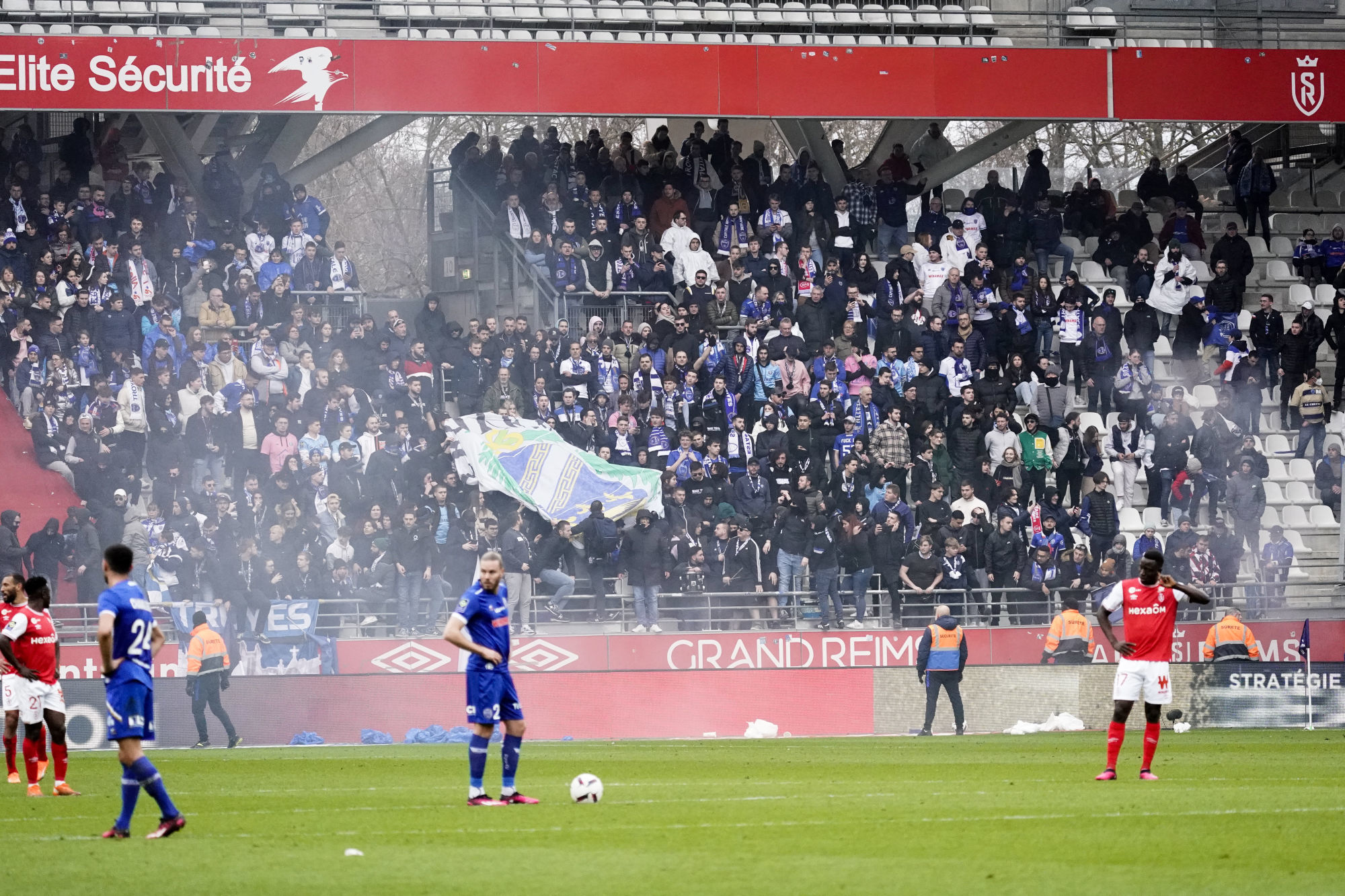 ESTAC supporters put a lot of pressure – Sport.fr