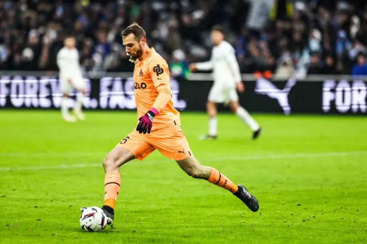 Pau Lopez (Photo by Johnny Fidelin/Icon Sport)