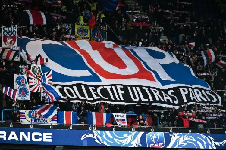 Leurs bêtises lors de la réception du Milan en Ligue des Champions vont coûter cher aux ultras parisiens. - Photo by Anthony Dibon/Icon Sport.