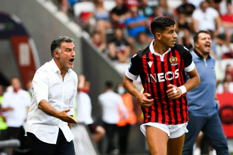 Christophe Galtier et  Youcef Atal -  OGC Nice - Photo by Pascal Della Zuana/Icon Sport.