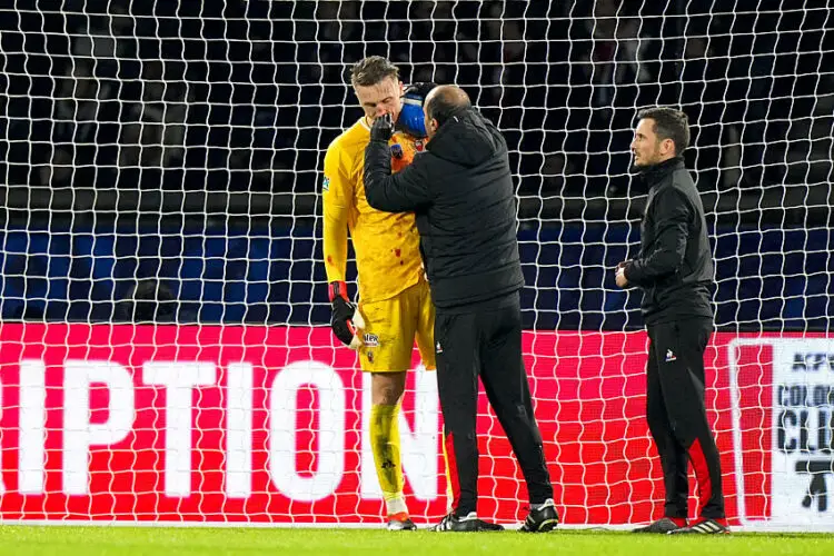 Marcin BULKA of Nice injured during the French Cup match between PSG and OGC Nice at Parc des Princes on March 13, 2024 in Paris, France.(Photo by Hugo Pfeiffer/Icon Sport)   - Photo by Icon Sport