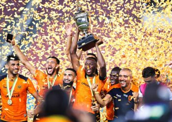 Berkane captain Issoufou Dayo lifts the Trophy as Berkane celebrate winning the 2022 CAF Super Cup during the 2022 CAF Super Cup match between Wydad Athletic Club and Berkane held at the Prince Moulay Abdallah Stadium in Rabat, Morocco on 10 September 2022 ©nour Akanja/Sports Inc - Photo by Icon sport   - Photo by Icon Sport
