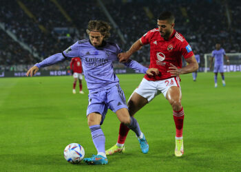 Mohamed Abdelmonem avec son club au duel avec Luka Modric Efe/ABACAPRESS.COM// Julio Munoz - Photo by Icon sport