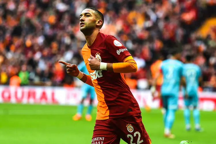 Hakim Ziyech avec Galatasaray  (Photo by SeskimPhoto )   - Photo by Icon Sport