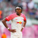 Kaba Diawara a insisté sur le fait qu'un appel du pied vers Simakan était inutile. Foto von Ulrik Pedersen/DeFodi Images)  Mohamed Simakan (RB Leipzig) looks on, 1. Bundesliga - 33. Spieltag,  RB Leipzig vs Werder Bremen, Red Bull Arena on May 11, 2024 in Leipzig, Germany. (Photo by Ulrik Pedersen/DeFodi Images) DFB / DFL REGULATIONS PROHIBIT ANY USE OF PHOTOGRAPHS AS IMAGE SEQUENCES AND/OR QUASI-VIDEO.   Photo by Icon Sport   Photo by Icon Sport   - Photo by Icon Sport