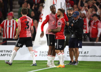 Avec la victoire de Southampton face à Leeds en barrages de promotion, deux africains sont de retour en Premier League. Photo by Icon Sport