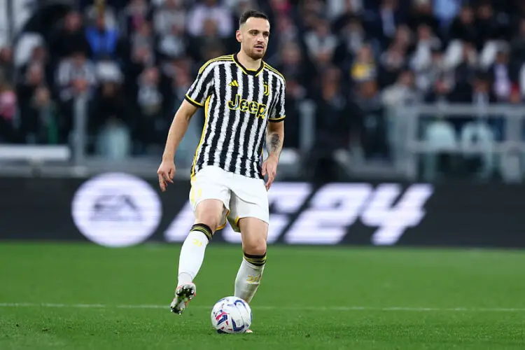 Federico Gatti of Juventus Fc controls the ball during the Serie A match beetween Juventus Fc and Ac Milan at Allianz Stadium on April 27, 2024 in Turin, Italy .  (Photo by sportinfoto/DeFodi Images) Photo by Icon Sport   - Photo by Icon Sport