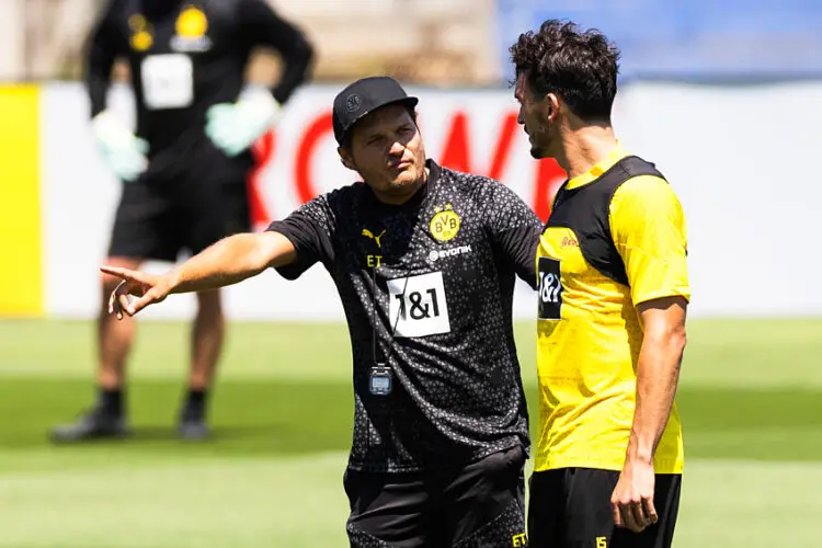 Edin Terzic (Entraîneur du Borussia Dortmund) et Mats Hummels (Borussia Dortmund) - Photo by Icon Sport