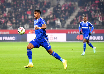 22 Gerzino NYAMSI (rcsa) during the Ligue 1 Uber Eats match between Stade de Reims and Racing Club de Strasbourg Alsace at Stade Auguste Delaune on December 1, 2023 in Reims, France. (Photo by Anthony Bibard/FEP/Icon Sport)   - Photo by Icon Sport