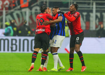 Theo Hernandez avec  l'AC Milan avec Denzel Dumfries - Photo by Icon Sport