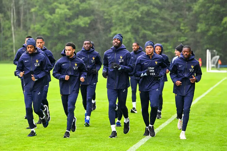 Bradley BARCOLA, Warren ZAIRE-EMERY, Marcus THURAM, Kylian MBAPPE, Ousmane DEMBELE (France) - Photo by Icon Sport