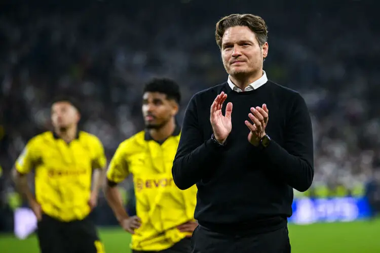 01 June 2024, Great Britain, London: Soccer: Champions League, Borussia Dortmund - Real Madrid, knockout round, final, Wembley Stadium. Dortmund coach Edin Terzic thanks the fans for their support after the game. Photo: Tom Weller/dpa   - Photo by Icon Sport