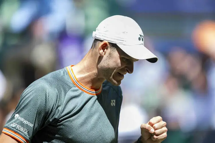 22 June 2024, North Rhine-Westphalia, Halle (westfalen): Tennis: ATP Tour, singles, semi-final, Hurkacz (Poland) - Zverev (Germany). Hubert Hurkacz clenches his fist. Photo: David Inderlied/dpa   - Photo by Icon Sport