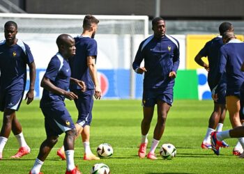 Ibrahima Konaté avec les Bleus - Photo by Icon Sport