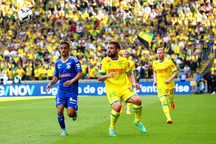 02 Colin DAGBA (rcsa) - 99 Andy DELORT (fcn) during the Ligue 1 Uber Eats match between Nantes and Strasbourg at Stade de la Beaujoire on May 7, 2023 in Nantes, France. (Photo by Gwendoline Le Goff/FEP/Icon Sport)   - Photo by Icon Sport