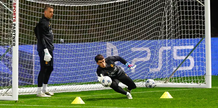 Andriy Lunin et Kepa Arrizabalaga
(Photo by Icon Sport)