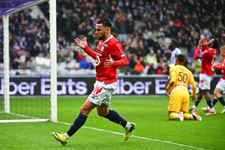 Adam Ounas avec le LOSC - Photo by Icon Sport