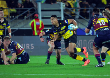 Hurricanes' Salesi Rayasi in action during the Super Rugby match between the Hurricanes and Highlanders at Sky Stadium in Wellington, New Zealand on Saturday, 1 June 2024. Photo: Dave Lintott / lintottphoto.co.nz   - Photo by Icon Sport