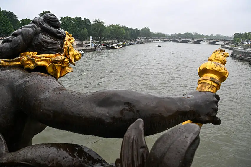 JO 2024 : la Seine finalement propre à la baignade ?