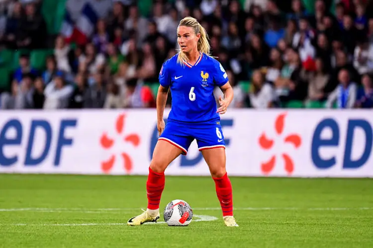 Amandine Henry - Icon Sport