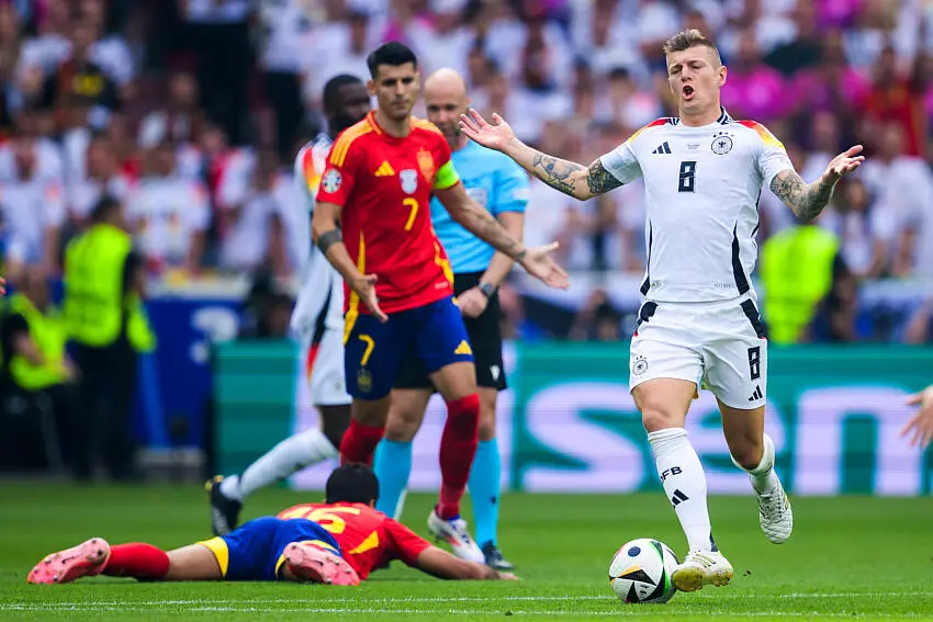 Espagne - Allemagne en direct : toujours 0-0 à la pause