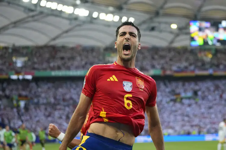 Mikel Merino (Spain) bejubelt seinen Treffer zum 2:1 waehrend des Viertelfinales der UEFA EURO 2024 zwischen Spanien und Deutschland, Arena Stuttgart am 05. July 2024 in Stuttgart, Deutschland. (Foto von Alex Gottschalk/DeFodi Images)       Mikel Merino (Spain) celebrates after scoring his teams second goal during the UEFA EURO 2024 - Quarter-final match between Spain and Germany at Arena Stuttgart on July 5, 2024 in Stuttgart, Germany. (Photo by Alex Gottschalk/DeFodi Images)   - Photo by Icon Sport