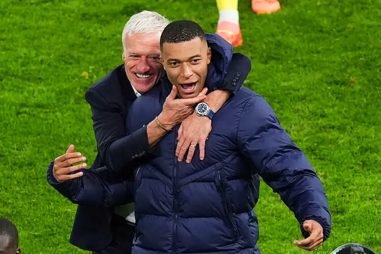 Didier Deschamps et Kylian Mbappe - Photo by Icon Sport