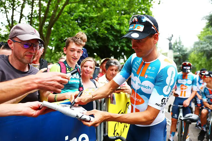 Tour de France : l’hommage magnifique à Romain Bardet, « j’ai eu les frissons »