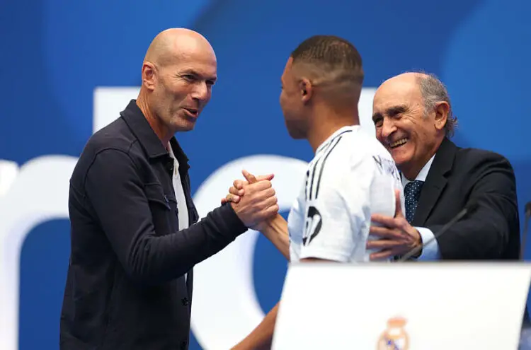 Kylian Mbappe, Zinedine Zidane - Photo by Icon Sport