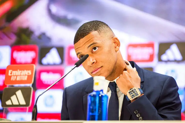 Kylian Mbappé - Icon Sport