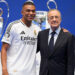 Kylian Mbappé et Florentino Pérez
 Photo by Icon Sport