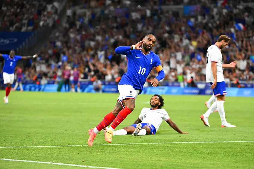 Équipe de France : La belle ouverture du score de Lacazette pour lancer les JO 2024