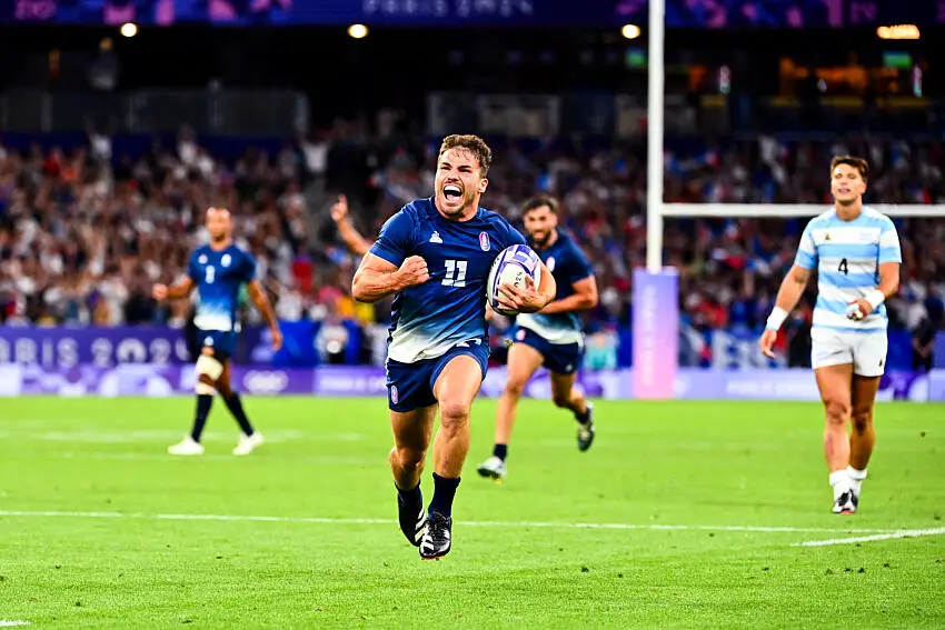 JO 2024 – Rugby à 7 : les Bleus triomphent contre l’Argentine pour rallier le dernier carré !