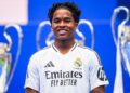 Endrick Felipe Moreira de Sousa poses for photos with Real Madrid jersey during his presentation at Estadio Santiago Bernabeu on July 27, 2024 in Madrid, Spain.   Photo by Icon Sport   - Photo by Icon Sport