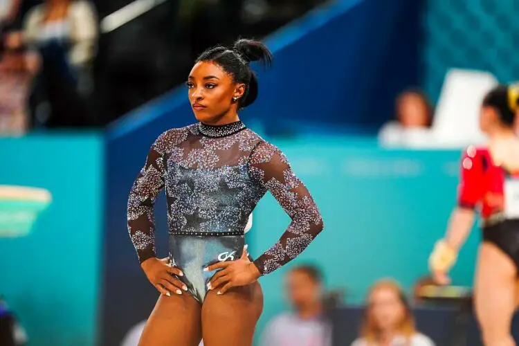 Simone Biles - Icon Sport