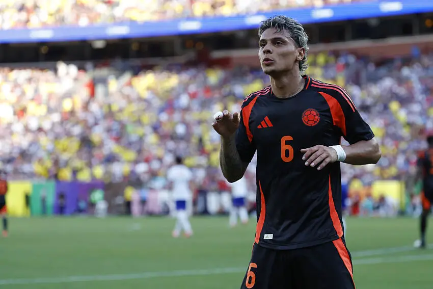 Manchester United surveille la situation de ce Colombien pour le mercato