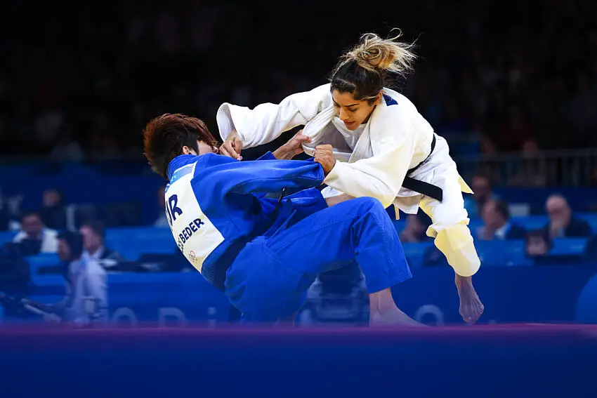 JO 2024 Judo : Shirine Boukli offre la première médaille à la France ! Elle est en bronze