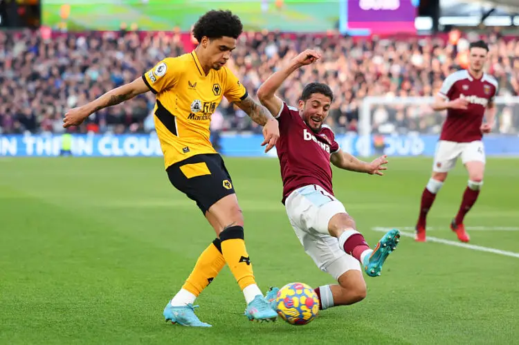 27th February 2022 ; London Stadium, London, England; Premier League football West Ham versus Wolverhampton Wanderers; Pablo Fornals of West Ham United challenges Ki-Jana Hoever of Wolverhampton Wanderers - Photo by Icon sport   - Photo by Icon Sport