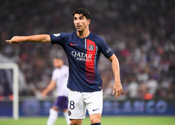 Carlos Soler avec le maillot du PSG (Photo by Anthony Bibard/FEP/Icon Sport)