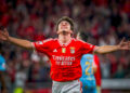 João Neves avec le maillot du Benfica  ( Pedro Rocha / Global Imagens ) - Photo by Icon Sport