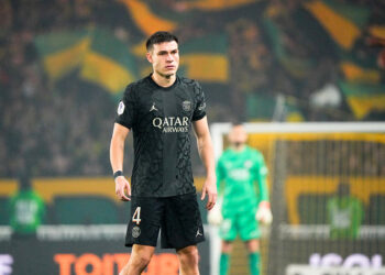 Manuel Ugarte avec le maillot du PSG  (Photo by Hugo Pfeiffer/Icon Sport)