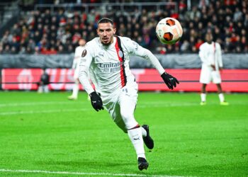 Ismaël Bennacer avec le maillot de l'AC Milan (Photo by Anthony Dibon/Icon Sport)