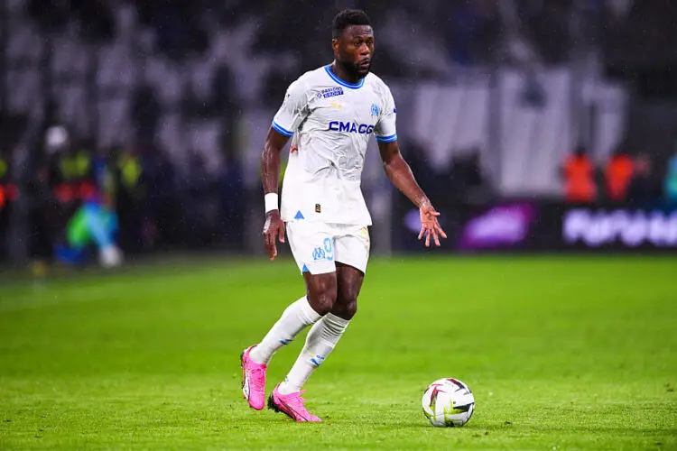 Chancel Mbemba avec le maillot de l'OM (Photo by Philippe Lecoeur/FEP/Icon Sport)