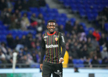 Salis Abdul Samed  avec le maillot de Lens (Photo by Hugo Pfeiffer/Icon Sport)