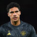 Raphaël Varane avec le maillot de Manchester United    - Photo by Icon Sport