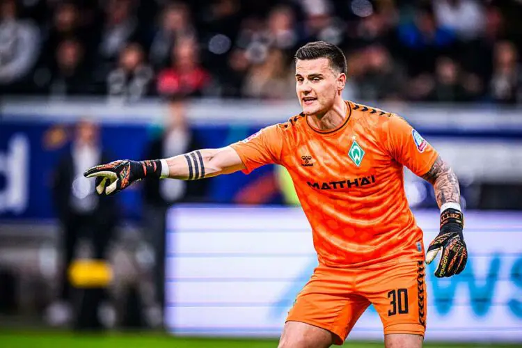 Michael Zetterer avec le maillot du Werder Brême  (Photo by Harry Langer/DeFodi Images)    - Photo by Icon Sport