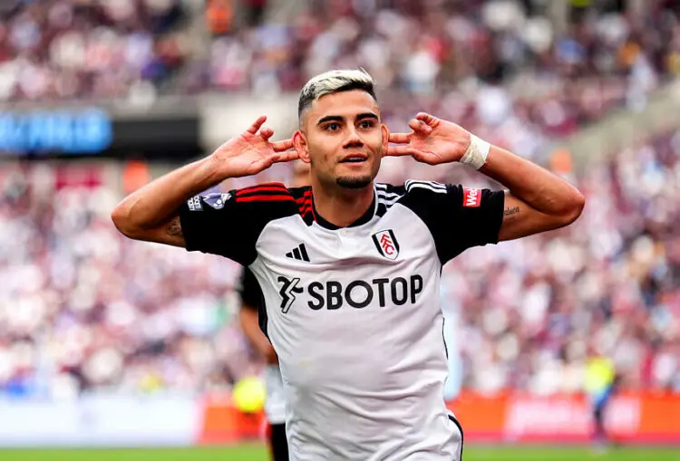 Andreas Pereira avec le maillot de Fulham - Photo by Icon Sport